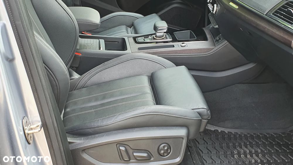 Audi Q5 45 TFSI quattro S tronic S line business - 8