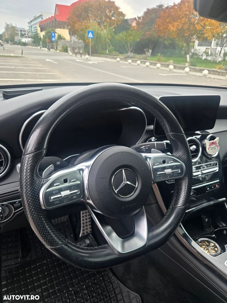 Mercedes-Benz GLC - 12
