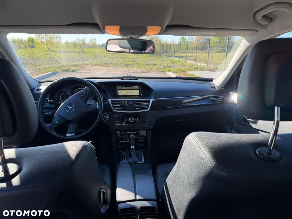 Mercedes-Benz Klasa E 250 CDI DPF BlueEFFICIENCY Automatik Avantgarde - 15