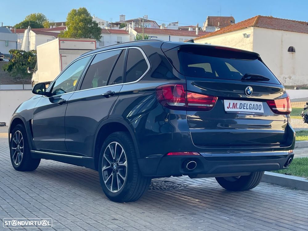 BMW X5 25 d sDrive Comfort 7L - 4