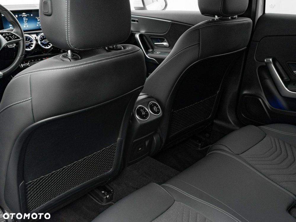 Mercedes-Benz Klasa A 200 d Progressive 8G-DCT - 20