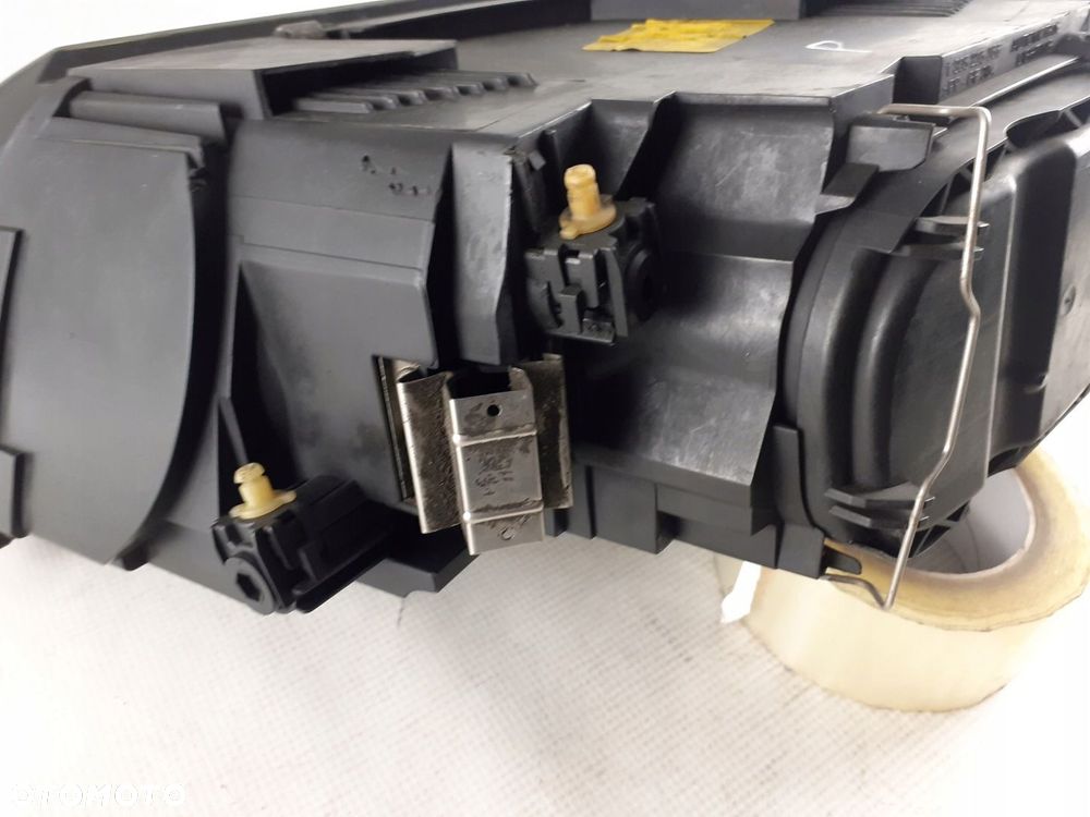 Volvo V50 S40 2004-2007 Lampa Prawa Xenon - 5