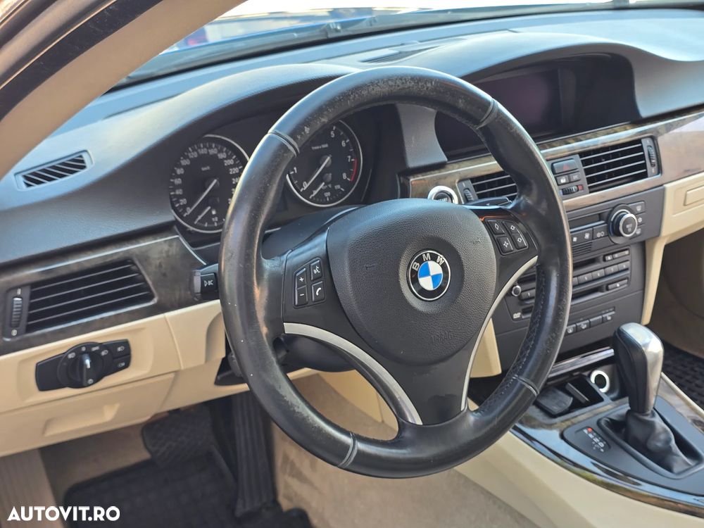 BMW Seria 3 - 23