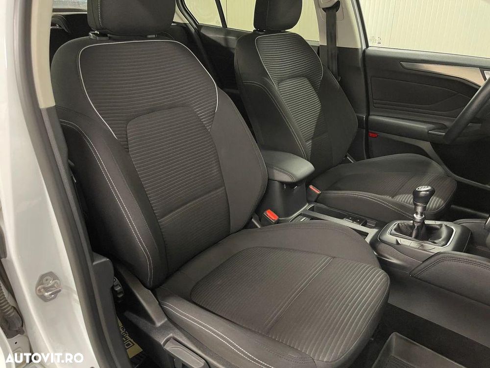 Ford Focus 1.5 EcoBlue Titanium - 9