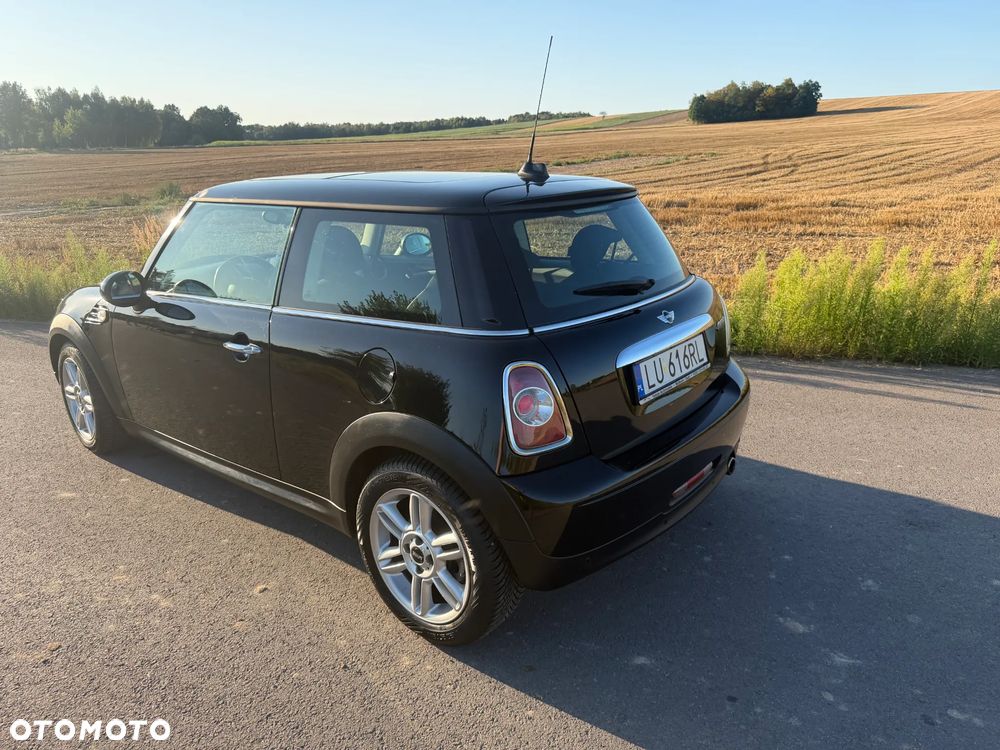 MINI Cooper 50 Mayfair - 23