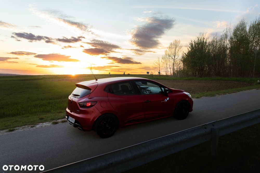 Renault Clio 1.6 R.S 200 EDC - 5