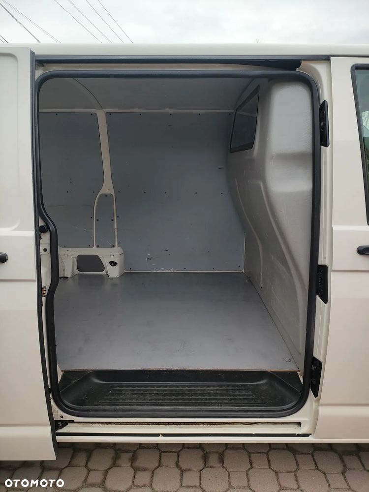 Volkswagen Transporter L2 - 11