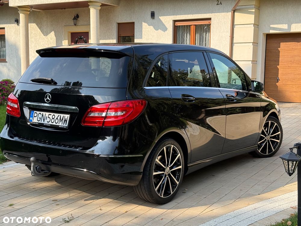 Mercedes-Benz B-Class 2012 photo 5