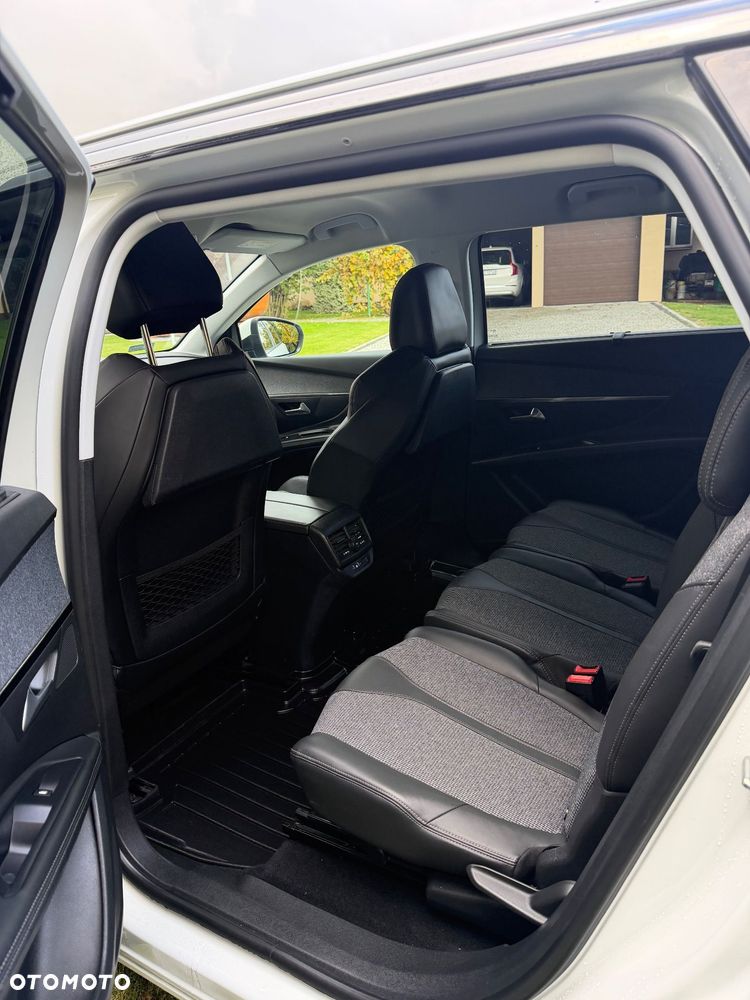 Peugeot 5008 - 14