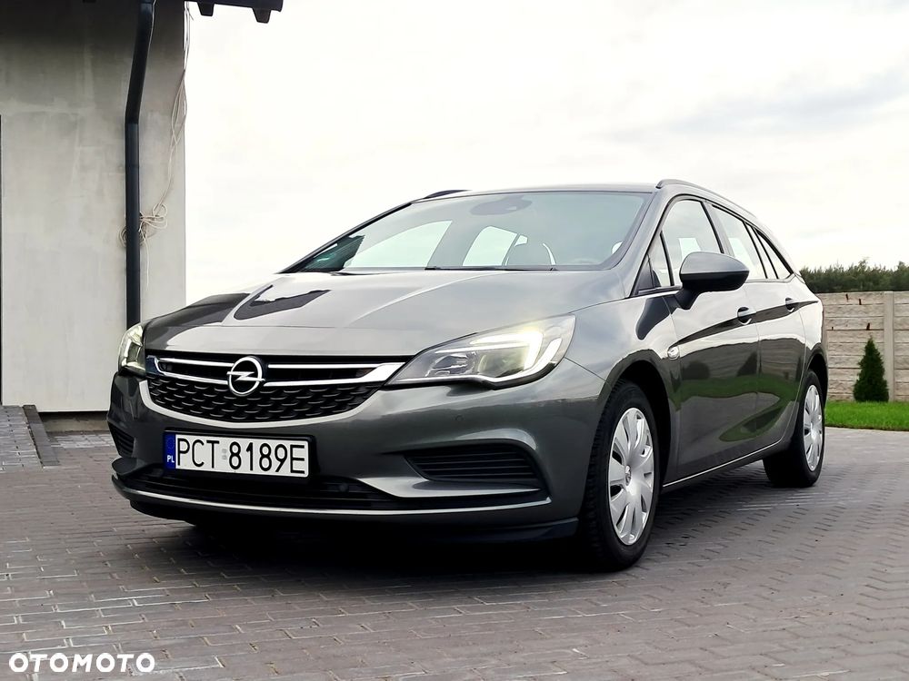 Opel Astra 1.6 CDTI Cosmo - 4
