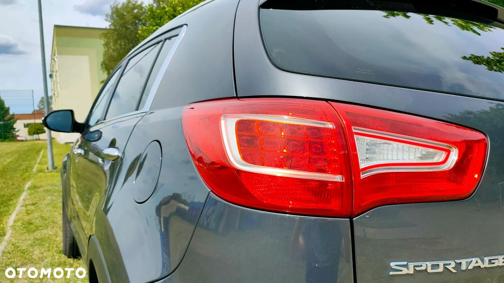 Kia Sportage 2.0 CRDI XL - 10