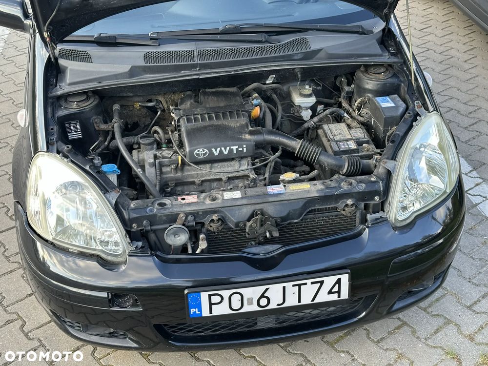 Toyota Yaris - 20