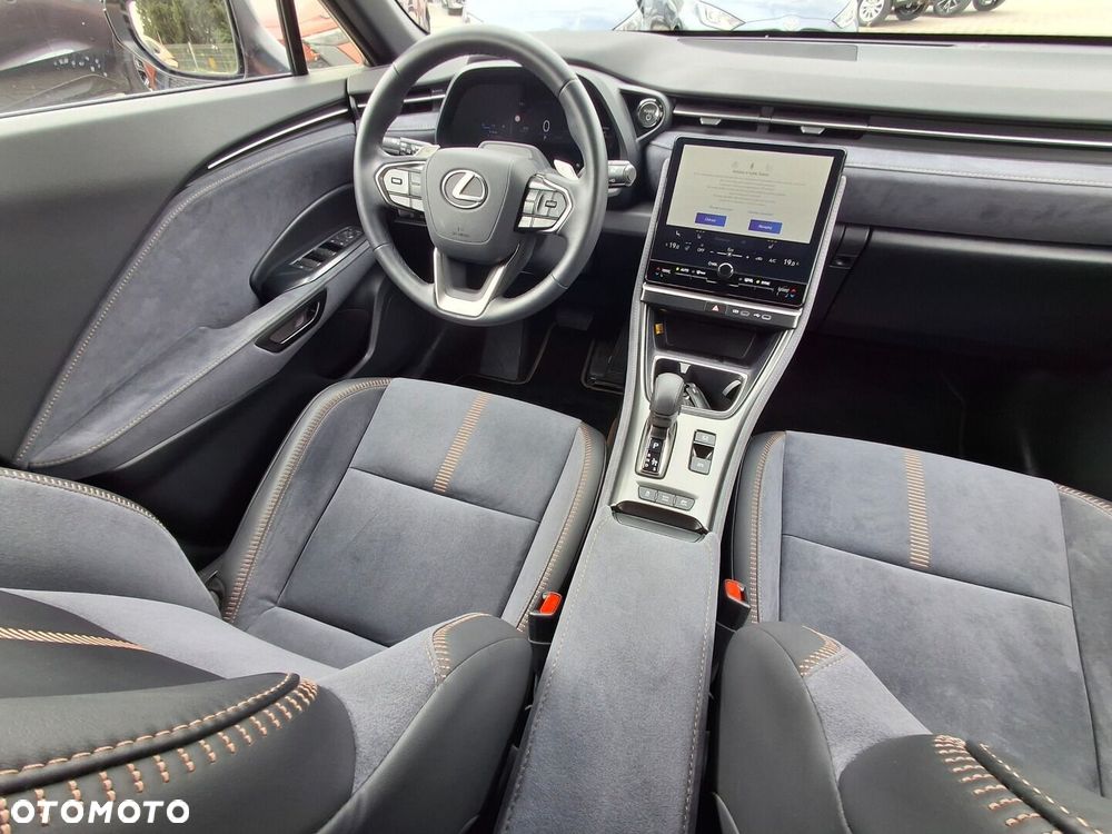Lexus LBX 1.5 Hybrid Cool - 10