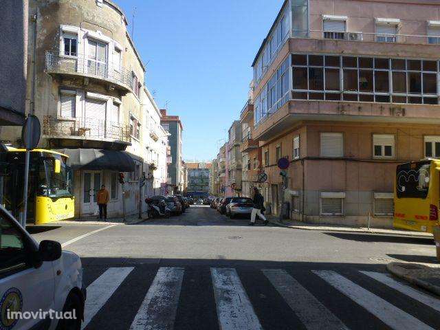 Apartamento no Centro de Moscavide T1+1 - Grande imagem: 3/9