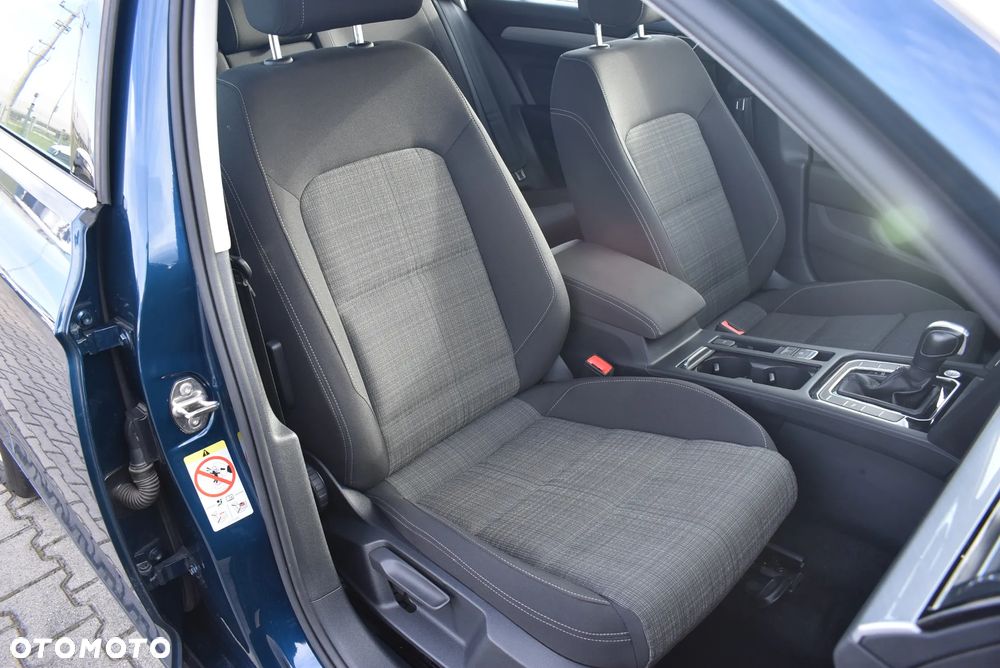Volkswagen Passat 2.0 TDI EVO Business DSG - 18