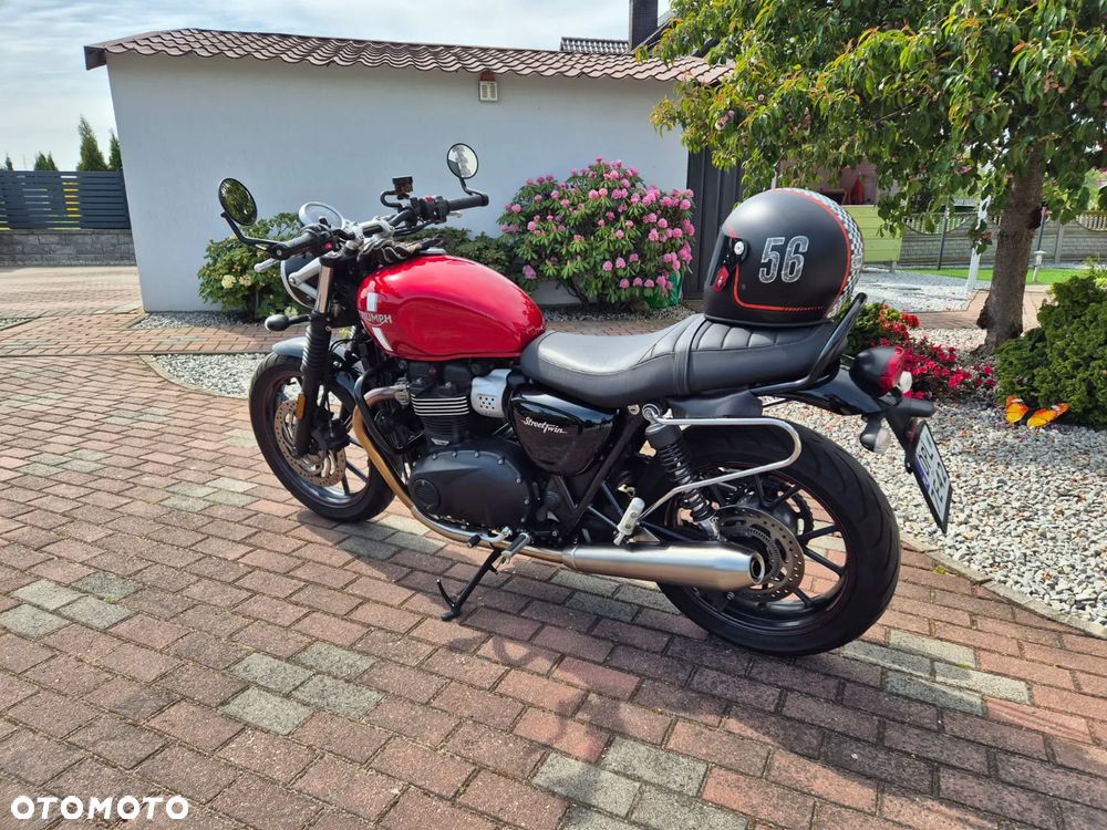Triumph Street Twin - 1