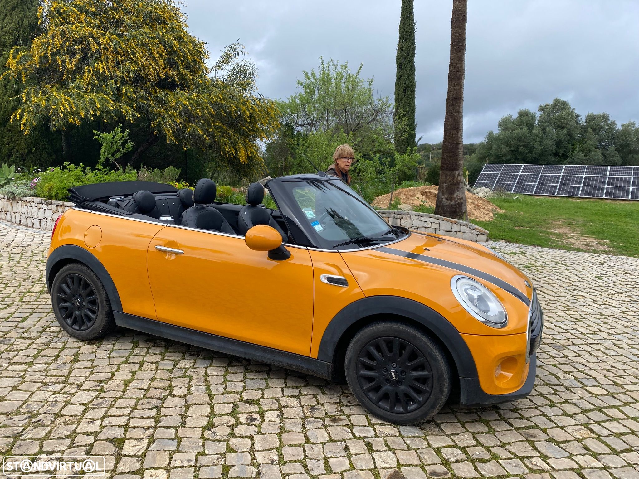 MINI Cabrio Cooper - 1