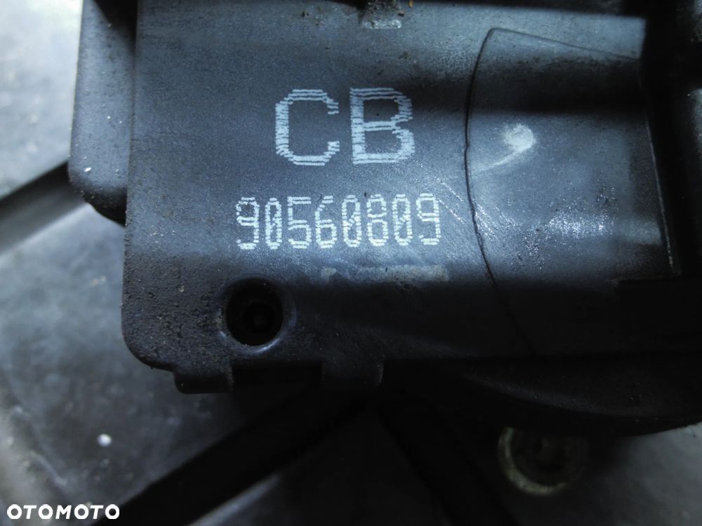 ZAMEK DRZWI LEWY PRZÓD EU OPEL ASTRA 2 II G BERTONE 90560809 - 2