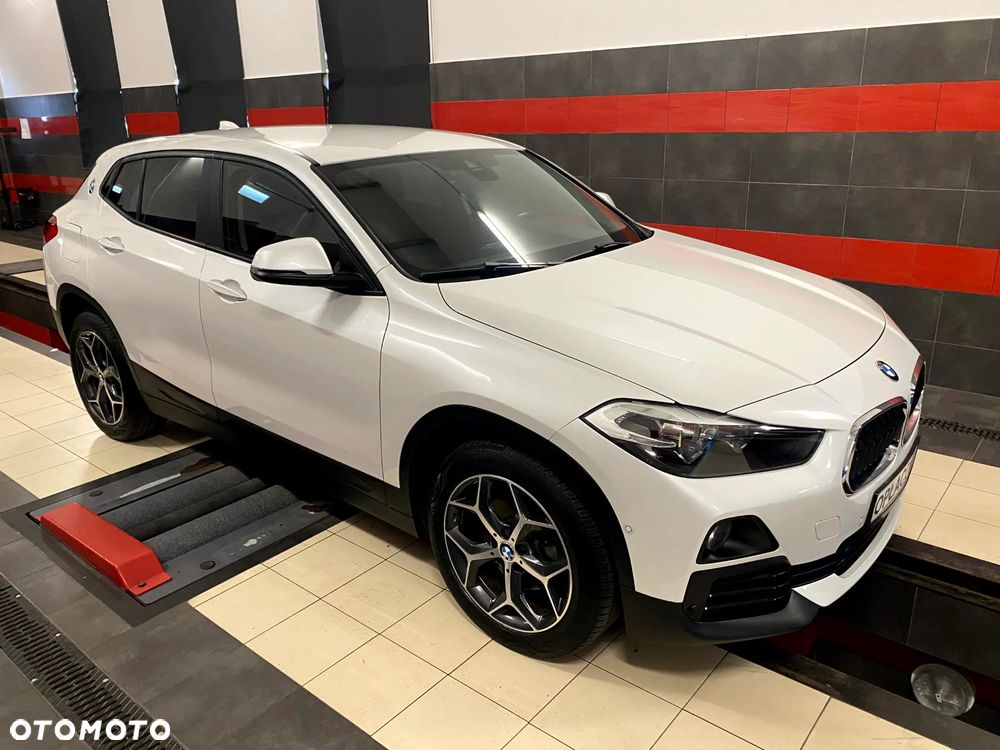 BMW X2 sDrive18d Business Edition - 4