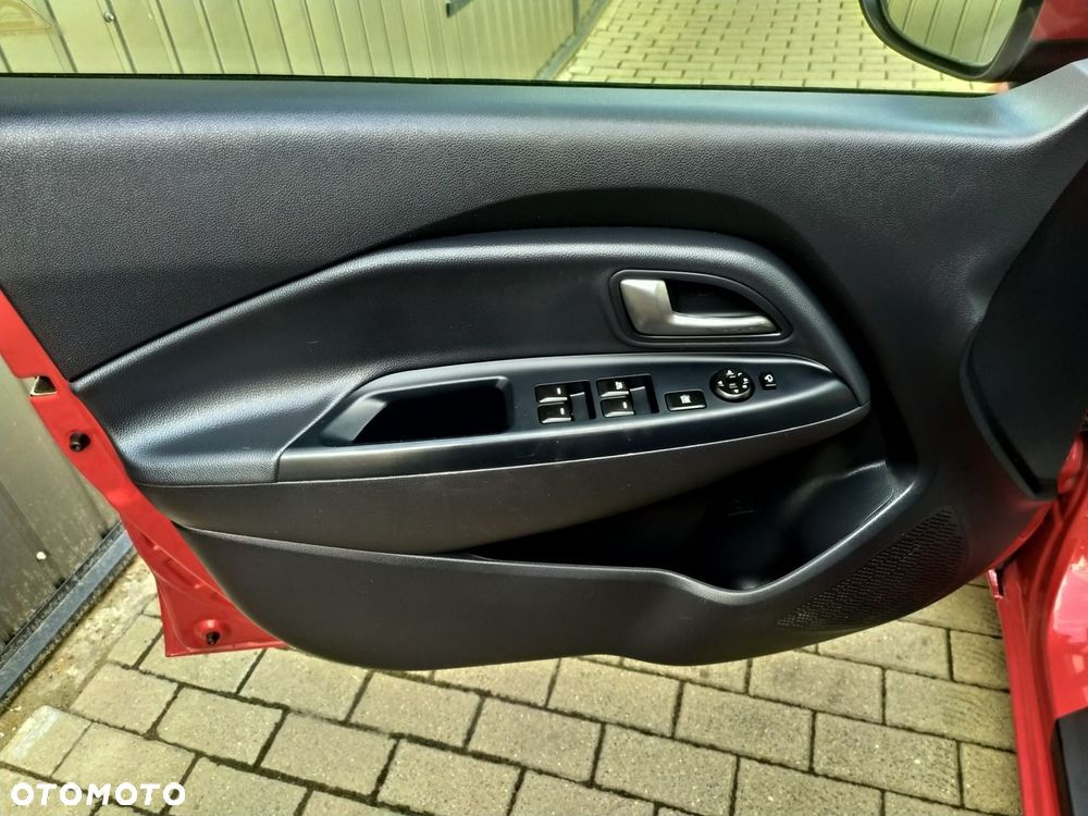 Kia Rio - 15