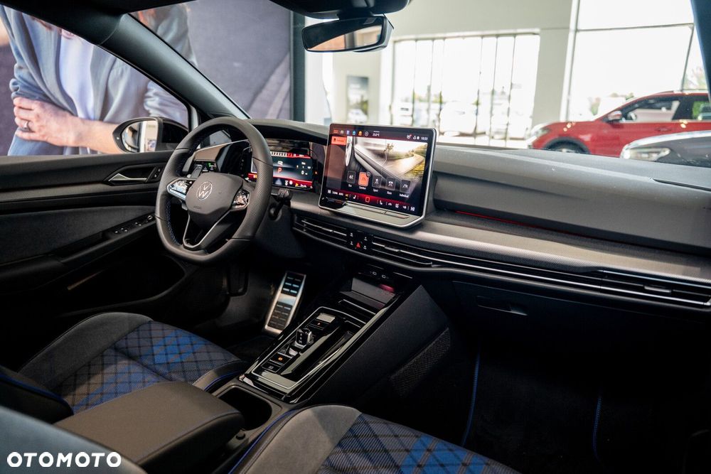 Volkswagen Golf Variant - 8