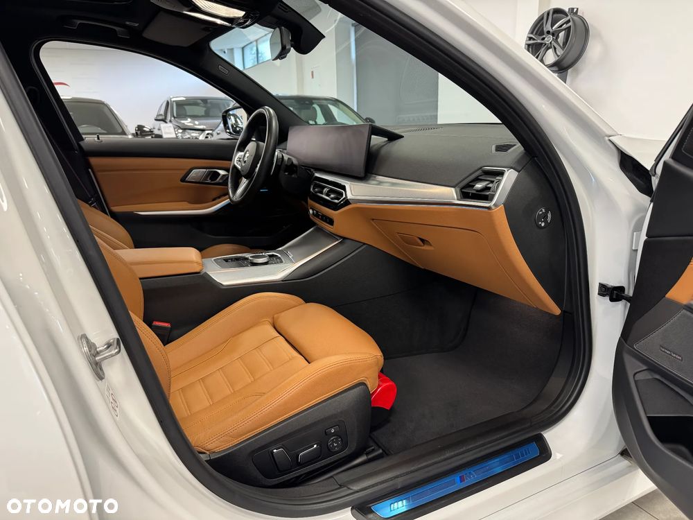 BMW Seria 3 - 12