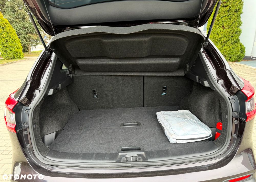 Nissan Qashqai 1.3 DIG-T N-Style DCT - 25