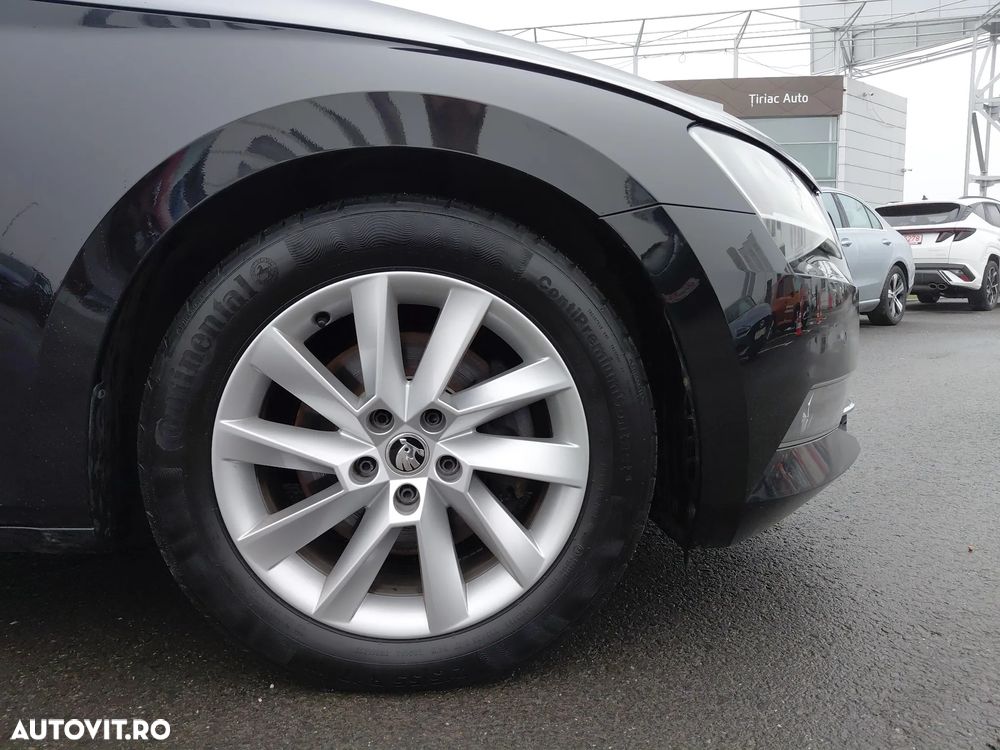 Skoda Superb 2.0 TDI DSG Style - 17