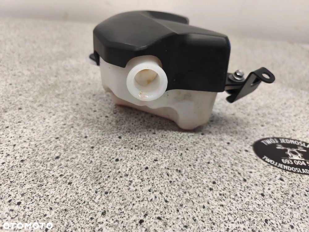 Zbiorniczek wyrównawczy, płynu chłodniczego, osłona zbiorniczka Triumph Trident 660 2022 - 4