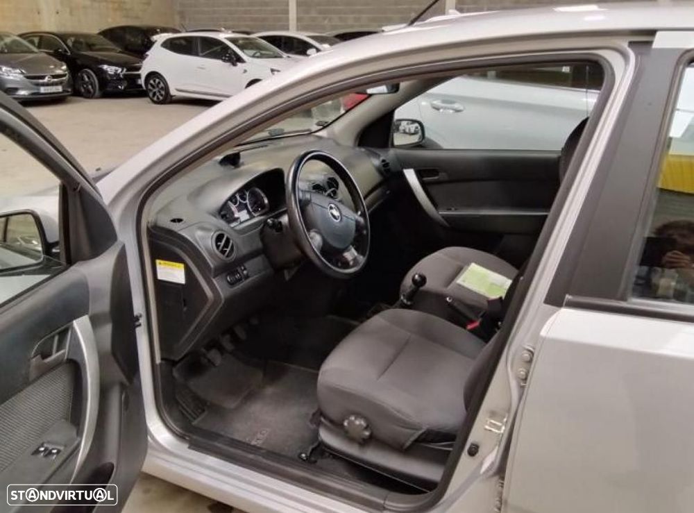 Chevrolet Aveo - 3