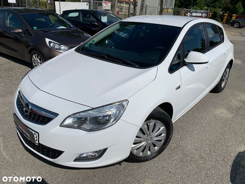 Opel Astra 1.4 150 Jahre - 23
