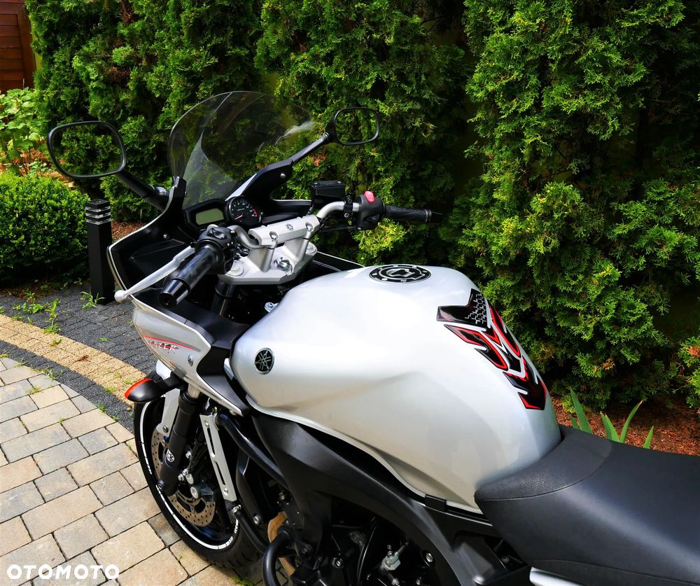 Yamaha FZ6 - 18