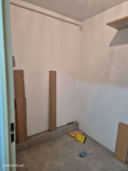 Garagem box + arrumos em Pedrouços - Grande imagem: 4/6