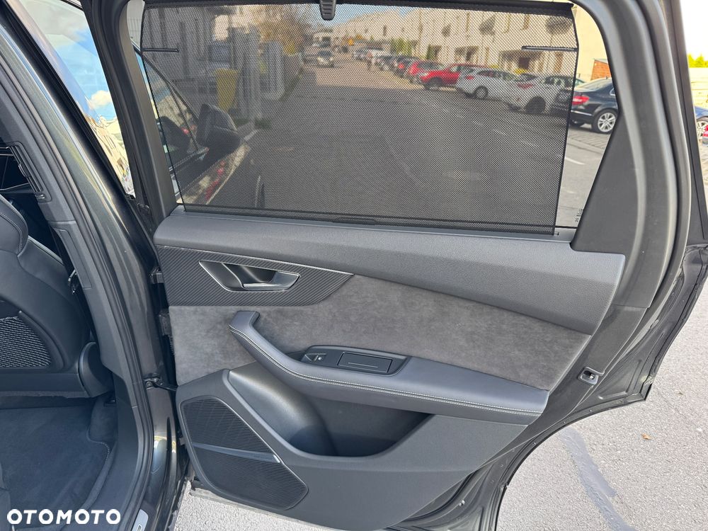 Audi SQ7 - 14