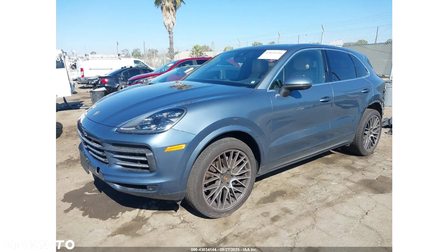 Porsche Cayenne - 2