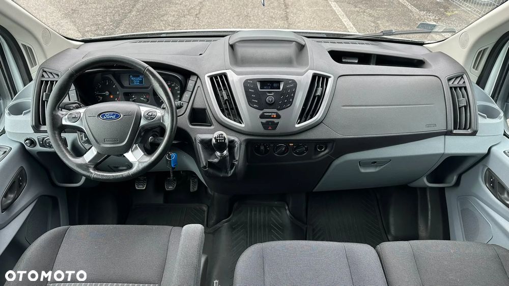 Ford Transit - 10