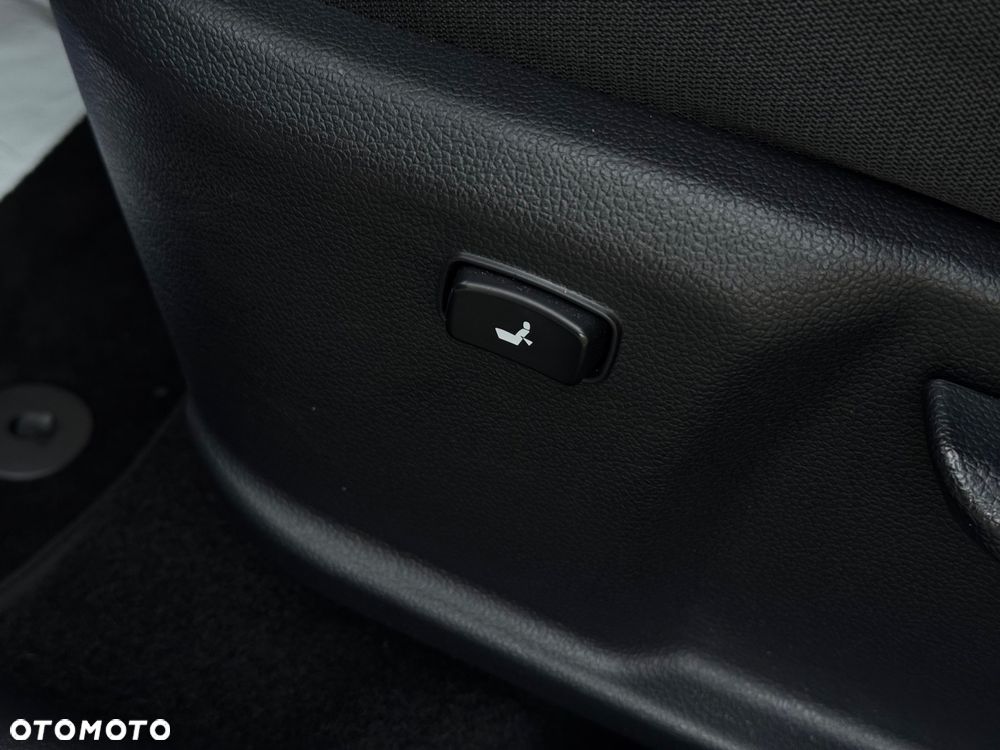 Kia Ceed 1.4 CVVT ISG Dream Team Edition - 38