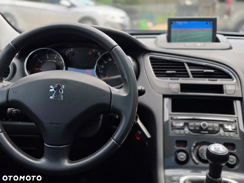 Peugeot 5008 - 35