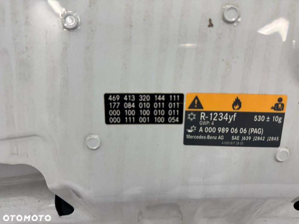 MASKA MERCEDES A KLASA W177 BIAŁA 144 - 12
