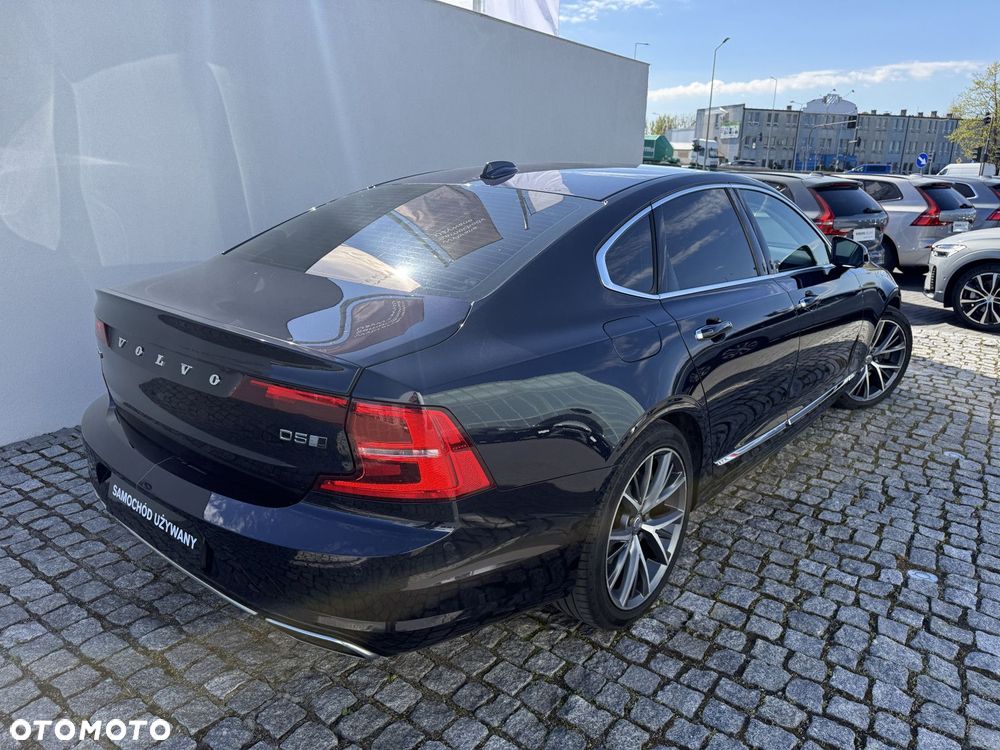 Volvo S90 - 24