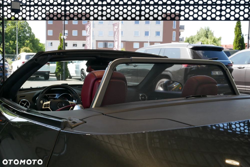 Mercedes-Benz SL 63 AMG - 28