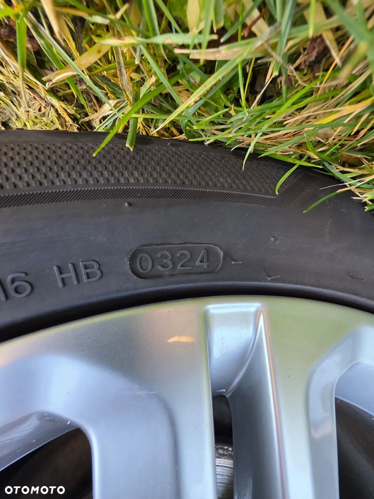 Volkswagen Tiguan 2.0 TDI DPF BlueMotion Technology Lounge Sport & Style - 19