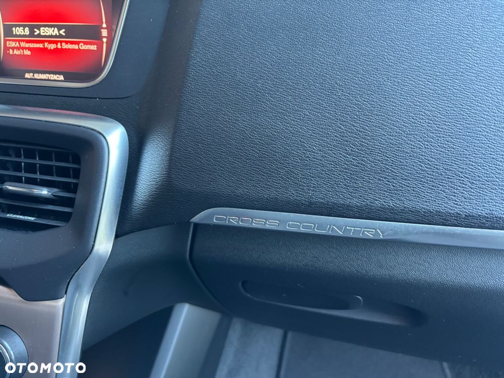 Volvo V40 Cross Country D3 Drive-E Summum - 24