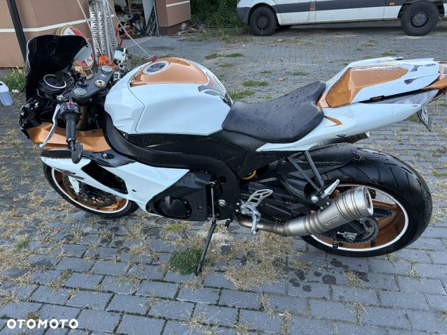 Kawasaki ZX - 9