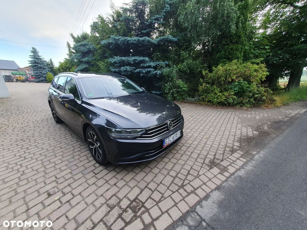 Volkswagen Passat 2.0 TDI SCR DSG Business - 2