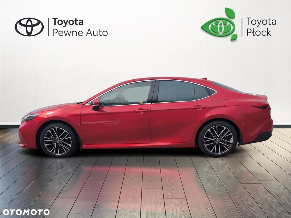 Toyota Camry - 4