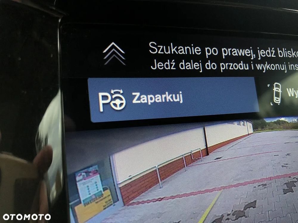 Volvo XC 60 T5 AWD Momentum Pro - 21