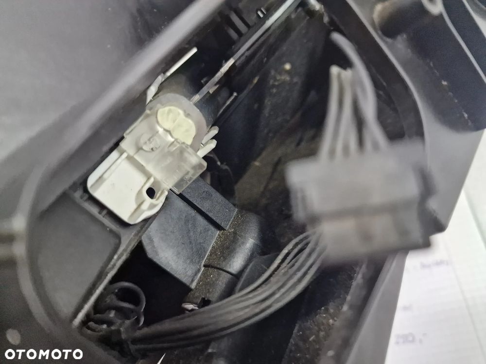 AUDI Q3 LIFT 14- LEWA LAMPA PRZEDNIA PRZÓD XENON LED , NR 8U0941005C , NR AUKCJI LA273 - 16