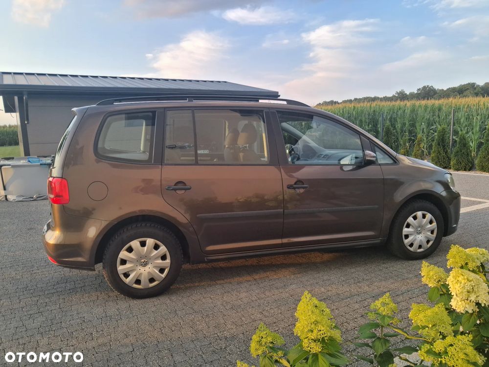 Volkswagen Touran - 9