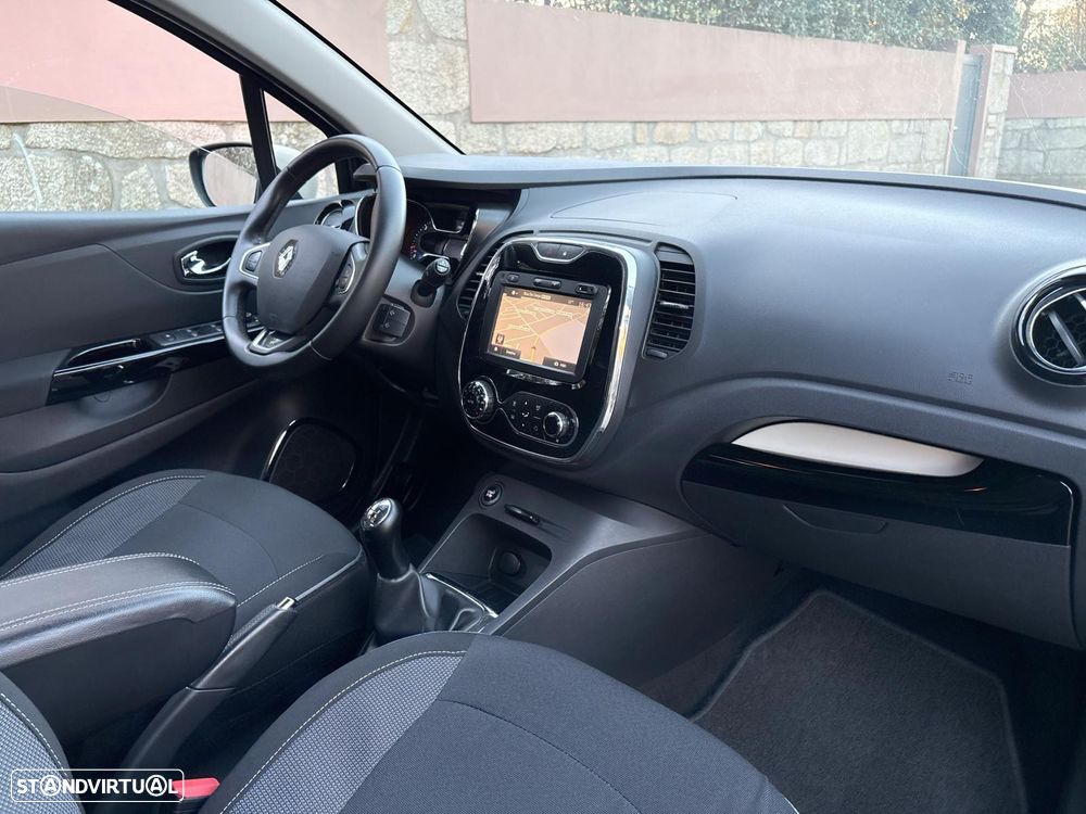 Renault Captur 1.5 dCi Exclusive - 10
